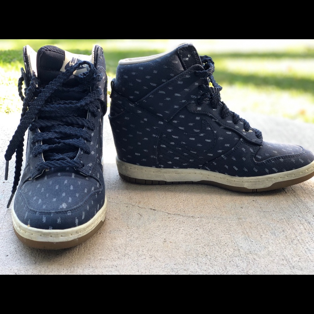 Nike Sky Dunk Women’s Sneakers